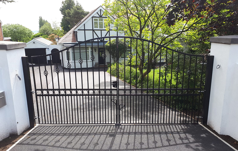 Gates & Railings